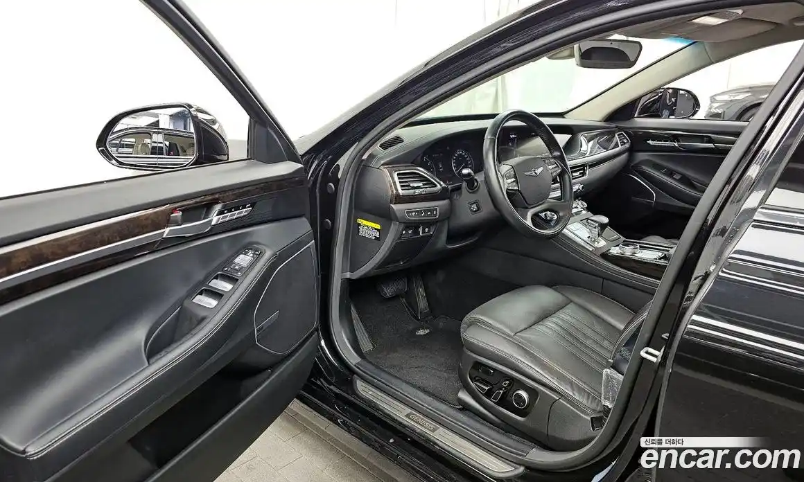 Genesis G90 2018 3.8 Автомат в Москве № 1173756, фото 10