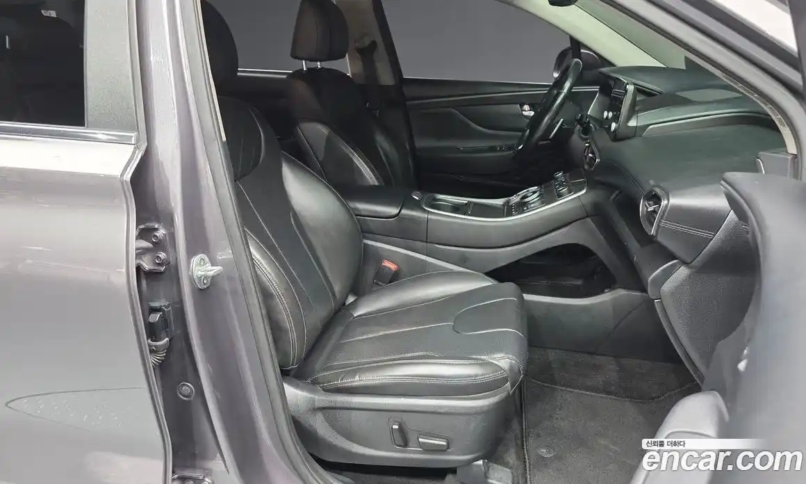 Hyundai Santa Fe 2020 2.2 Автомат в Москве № 112535, фото 11