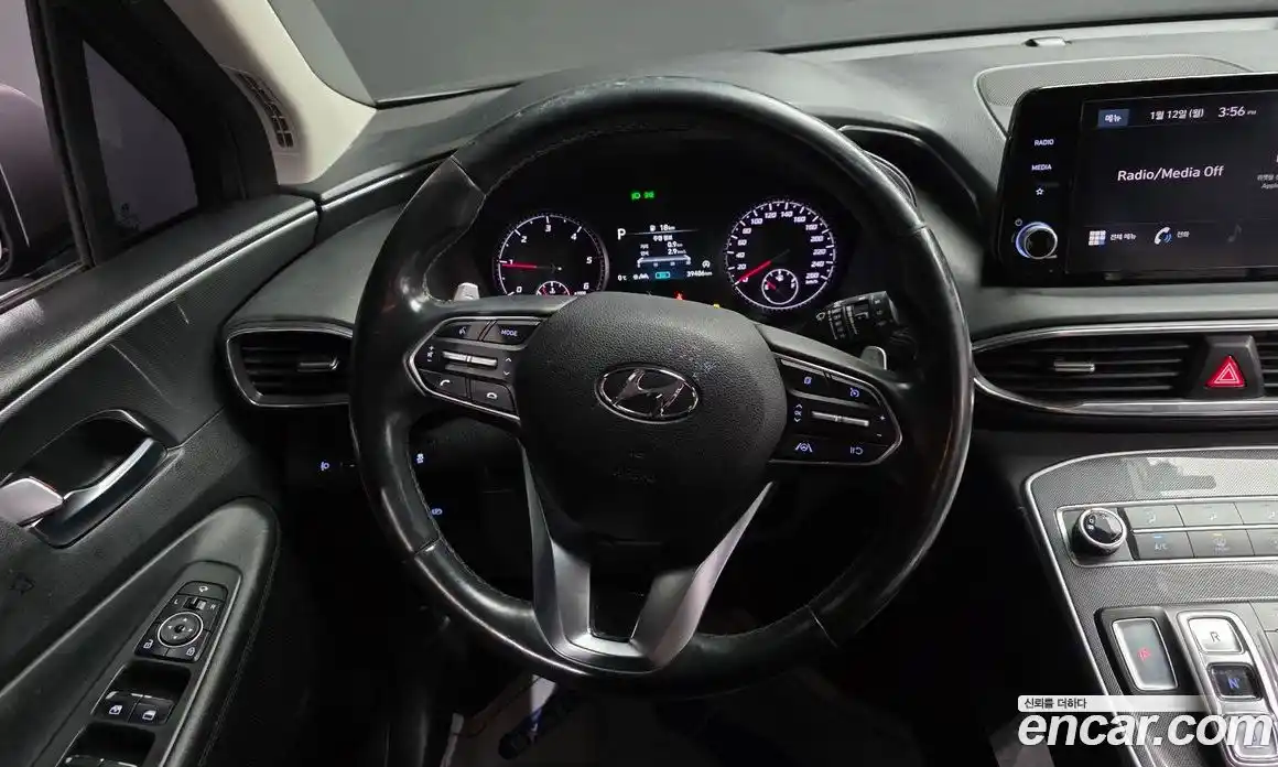 Hyundai Santa Fe 2020 2.2 Автомат в Москве № 112535, фото 13