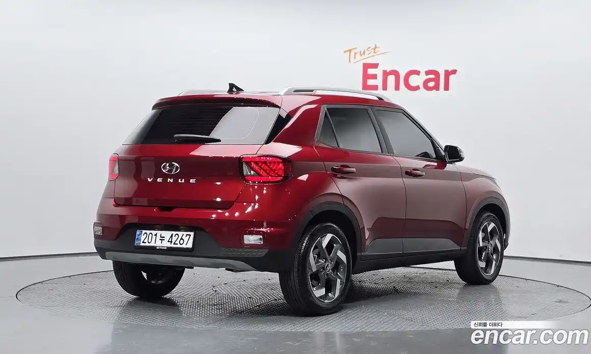 Hyundai Venue 2023 1.6 Автомат в Москве № 1171376, фото 1