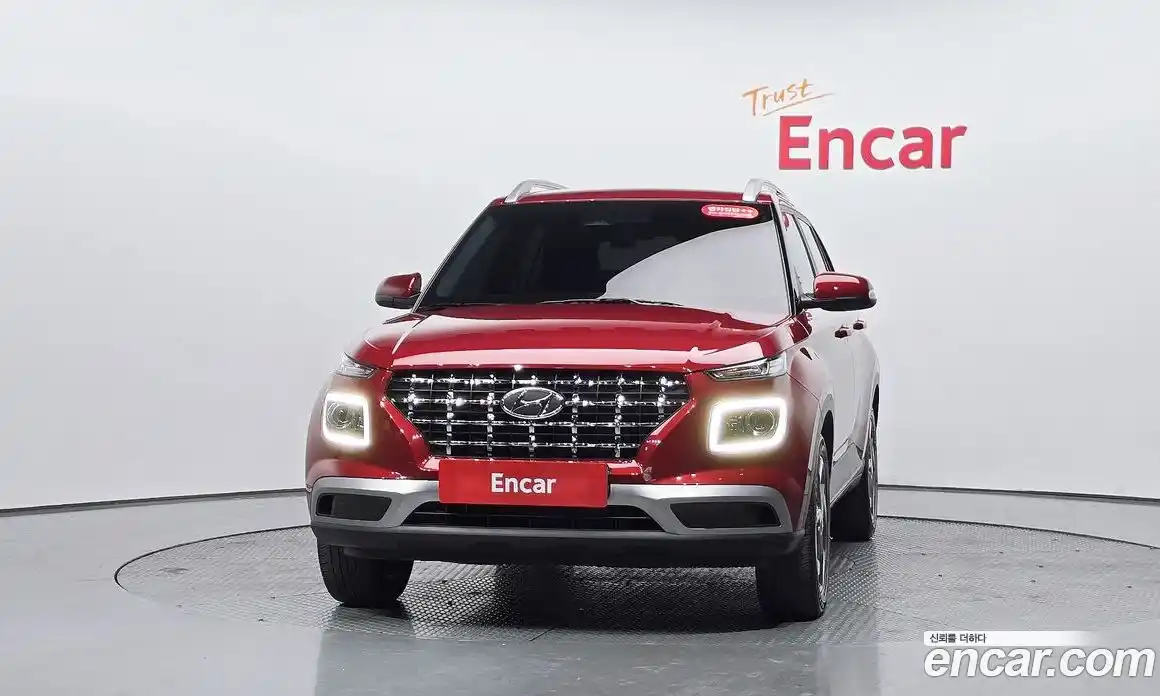 Hyundai Venue 2023 1.6 Автомат в Москве № 1171376, фото 2