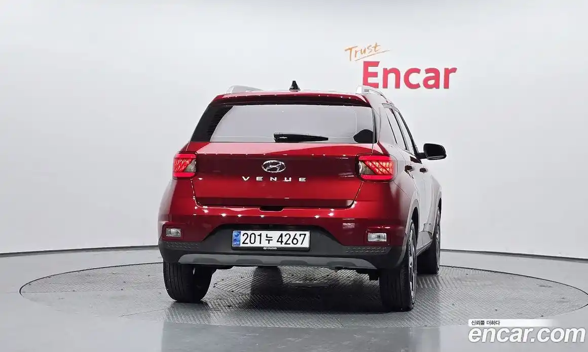 Hyundai Venue 2023 1.6 Автомат в Москве № 1171376, фото 3