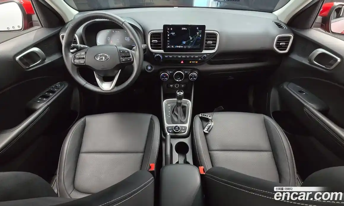 Hyundai Venue 2023 1.6 Автомат в Москве № 1171376, фото 6