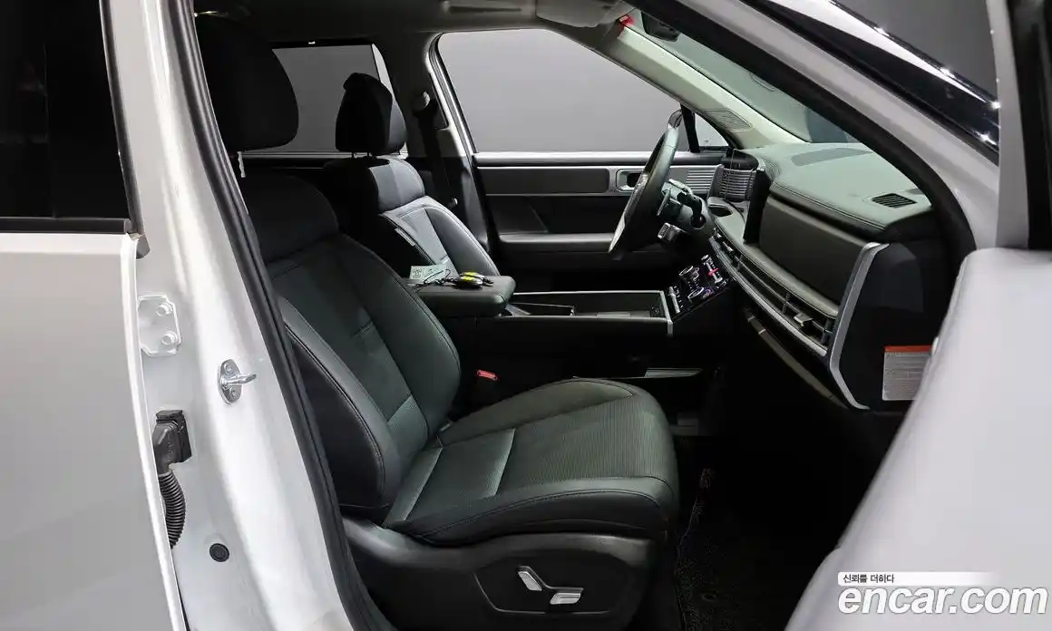 Hyundai Santa Fe 2023 1.6 гидро в Москве № 1171424, фото 10