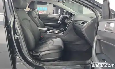 Hyundai Sonata 2018 2.0 гидро в Москве № 1171469, миниатюра 11