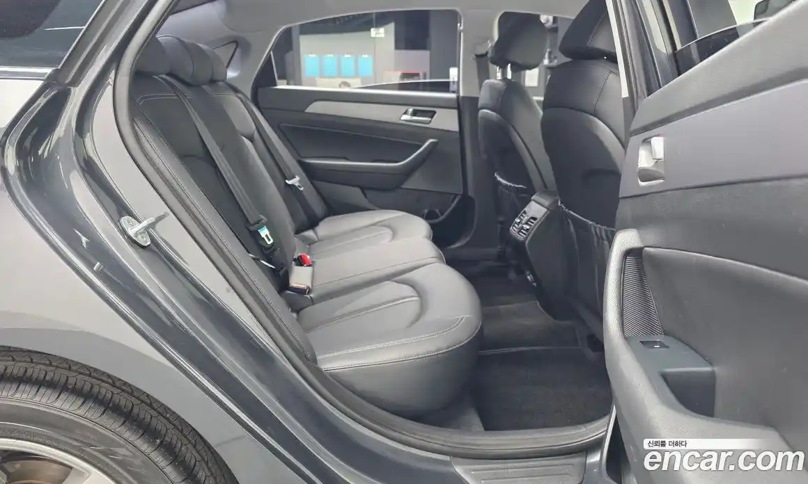 Hyundai Sonata 2018 2.0 гидро в Москве № 1171469, фото 12