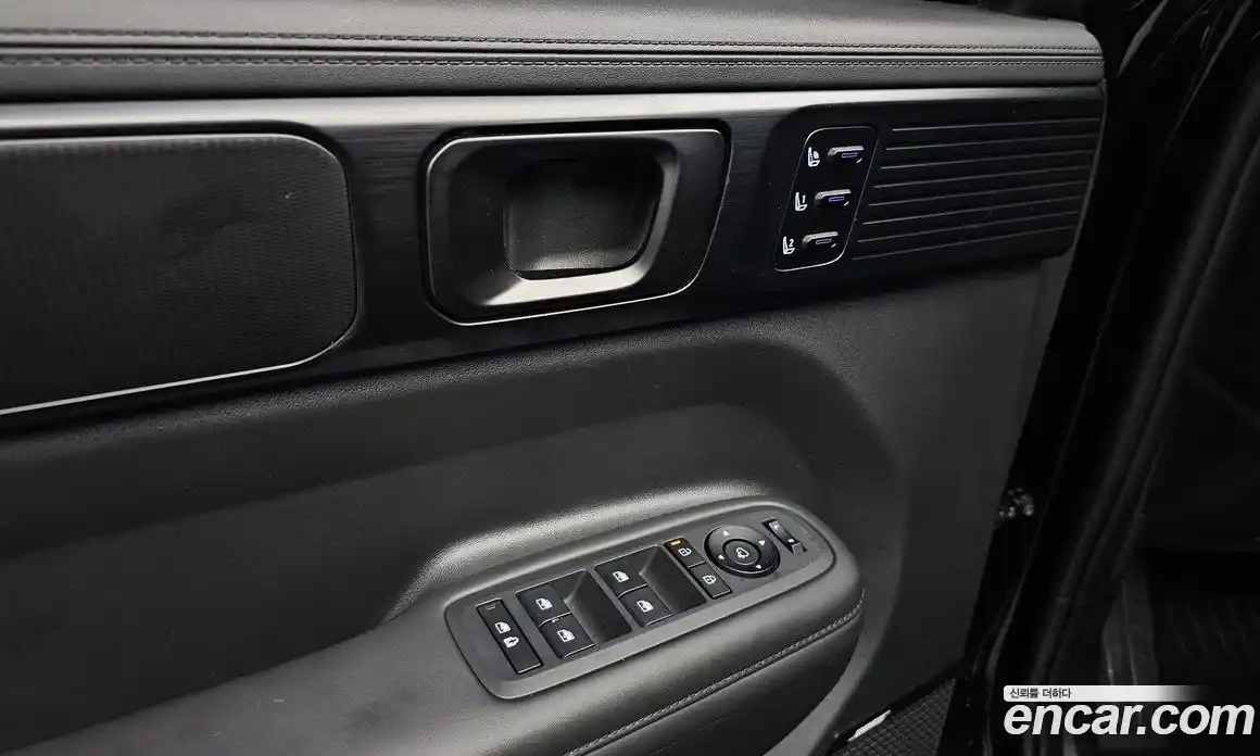 Hyundai Santa Fe 2025 1.6 Автомат в Москве № 1171479, фото 16