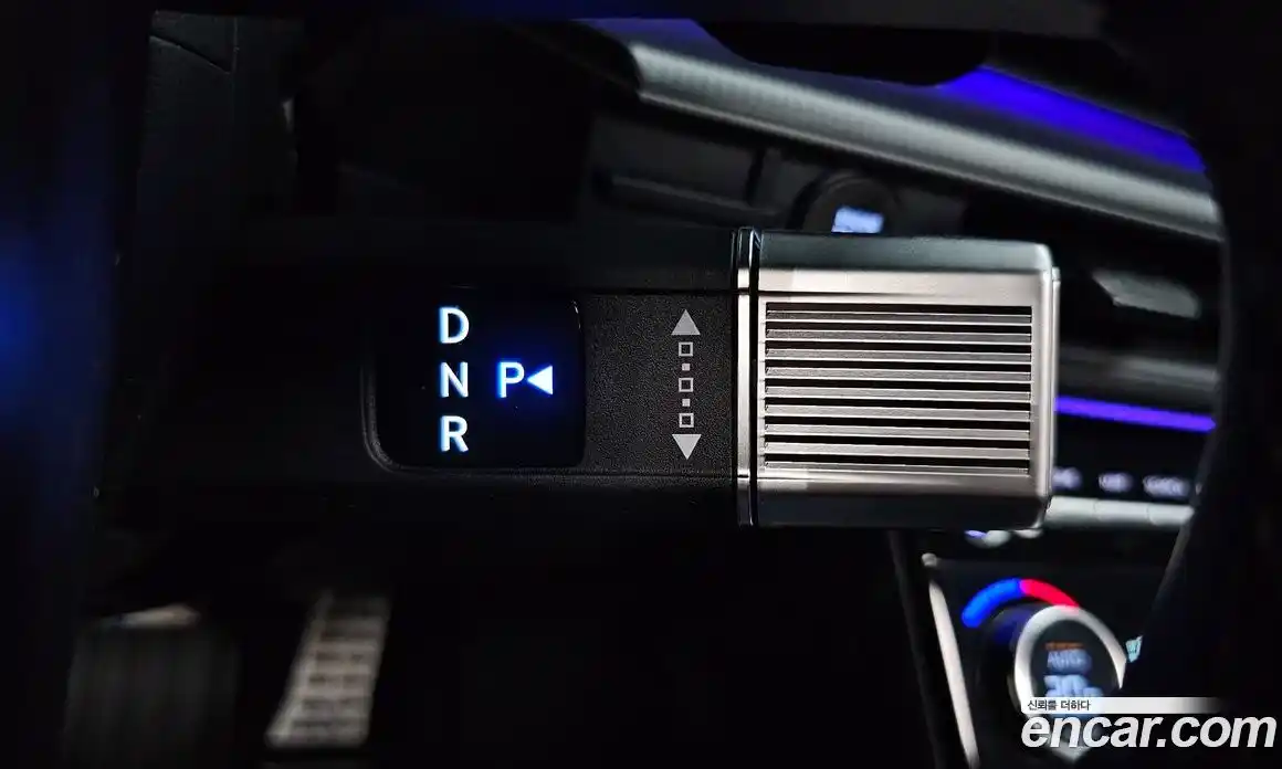 Hyundai Santa Fe 2025 1.6 Автомат в Москве № 1171479, фото 8