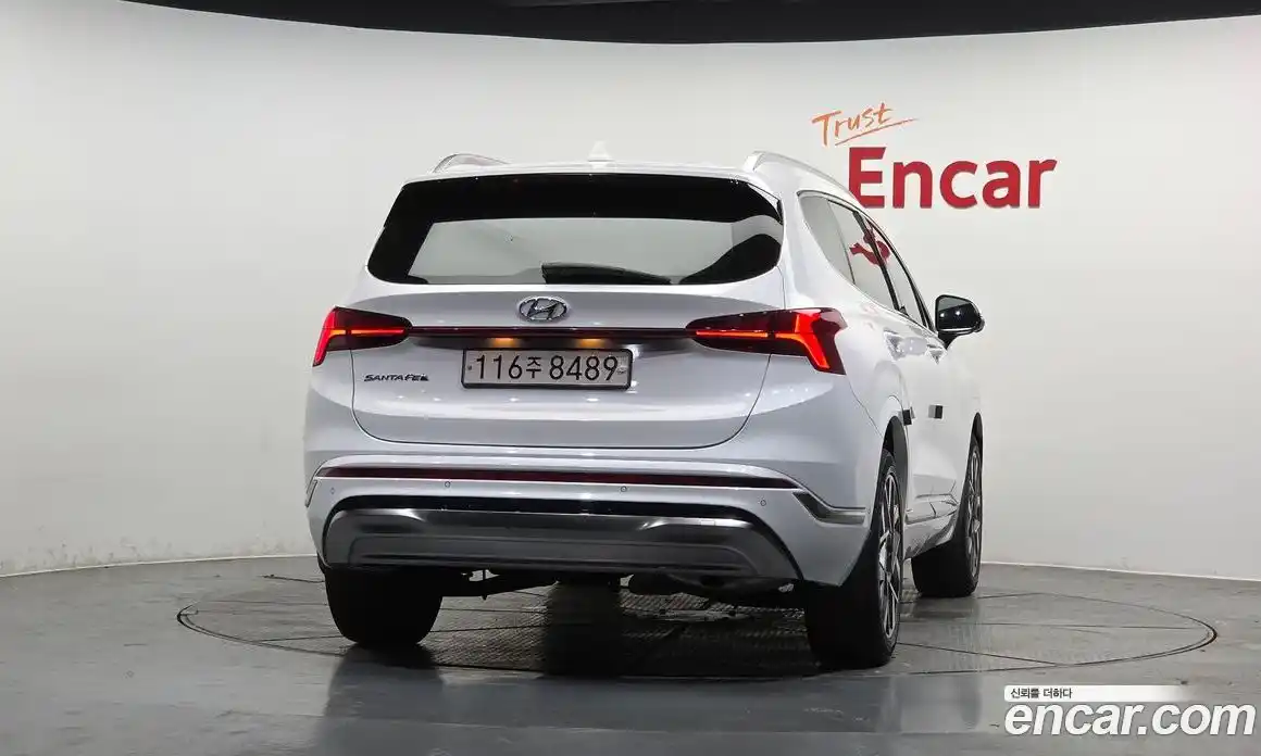 Hyundai Santa Fe 2022 2.5 гидро в Москве № 1171570, фото 4
