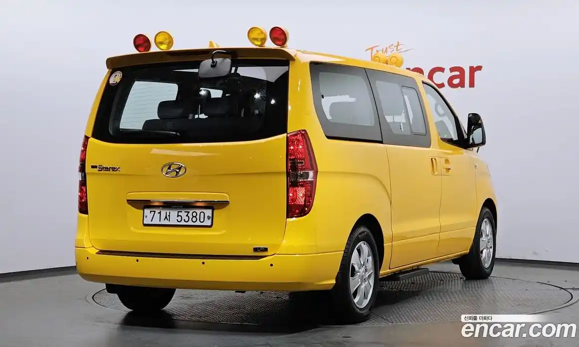 Hyundai Starex 2020 2.4 Автомат в Москве № 1171577, фото 2