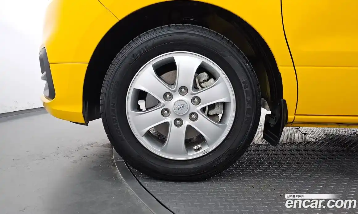 Hyundai Starex 2020 2.4 Автомат в Москве № 1171577, фото 5