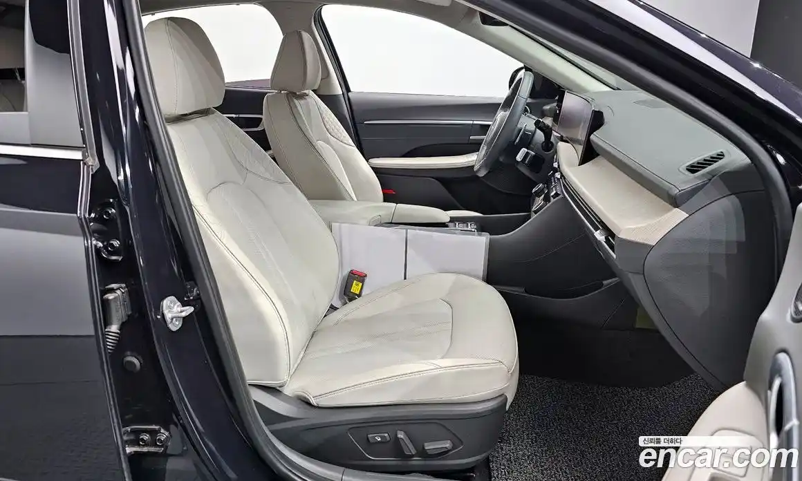 Hyundai Sonata 2024 1.6 гидро в Москве № 1171581, фото 10