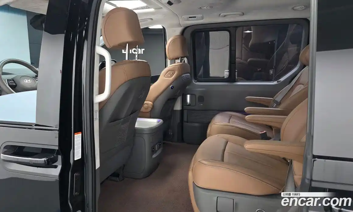 Hyundai Staria 2024 1.6 Автомат в Москве № 1171661, фото 13