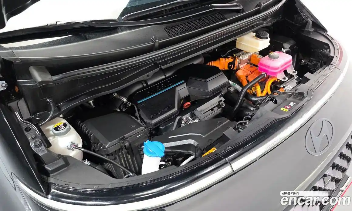 Hyundai Staria 2024 1.6 Автомат в Москве № 1171661, фото 6