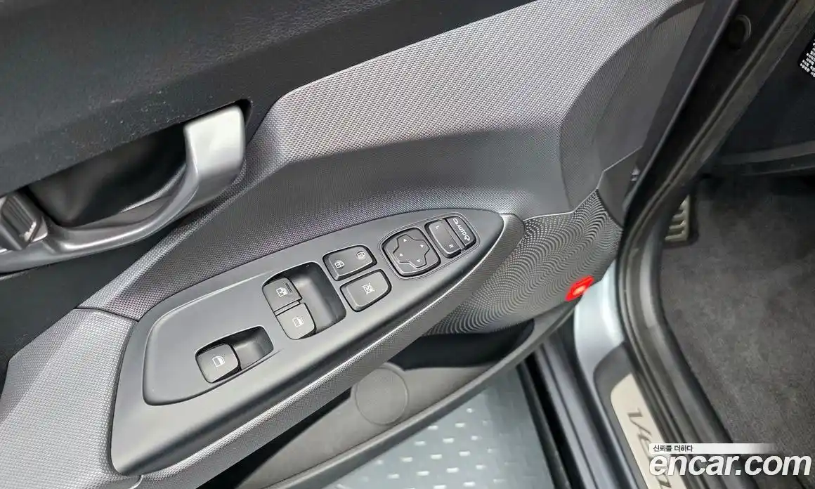 Hyundai Veloster 2019 1.6 гидро в Москве № 1171799, фото 17