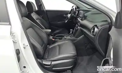 Hyundai Kona 2019 1.6 Автомат в Москве № 1171805, миниатюра 11