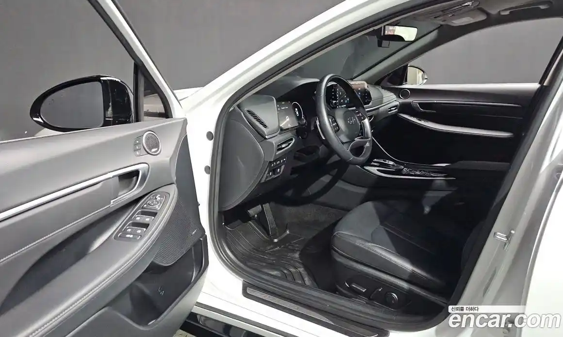 Hyundai Sonata 2022 1.6 гидро в Москве № 1171818, фото 10