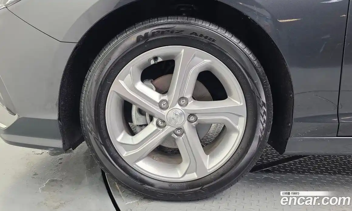 Hyundai Sonata 2018 2.0 гидро в Москве № 1171821, фото 5