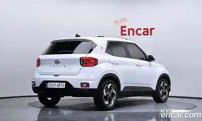 Hyundai Venue 2023 1.6 Автомат в Москве № 1171831, миниатюра 2