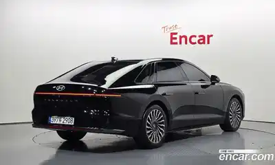 Hyundai Grandeur 2023 2.5 Автомат в Москве № 1171862, миниатюра 2