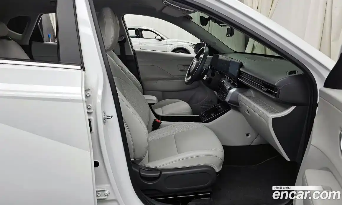 Hyundai Kona 2023 1.6 Автомат в Москве № 1171869, фото 11