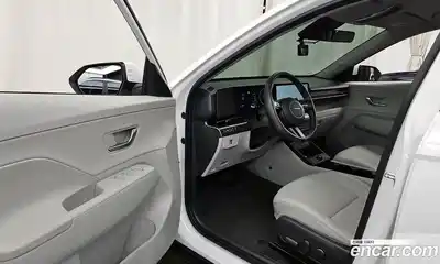 Hyundai Kona 2023 1.6 Автомат в Москве № 1171869, миниатюра 10