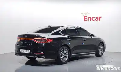 Hyundai Grandeur 2019 2.4 Автомат в Москве № 1171889, миниатюра 2