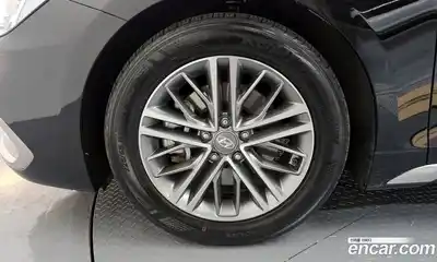 Hyundai Grandeur 2019 2.4 Автомат в Москве № 1171889, миниатюра 5