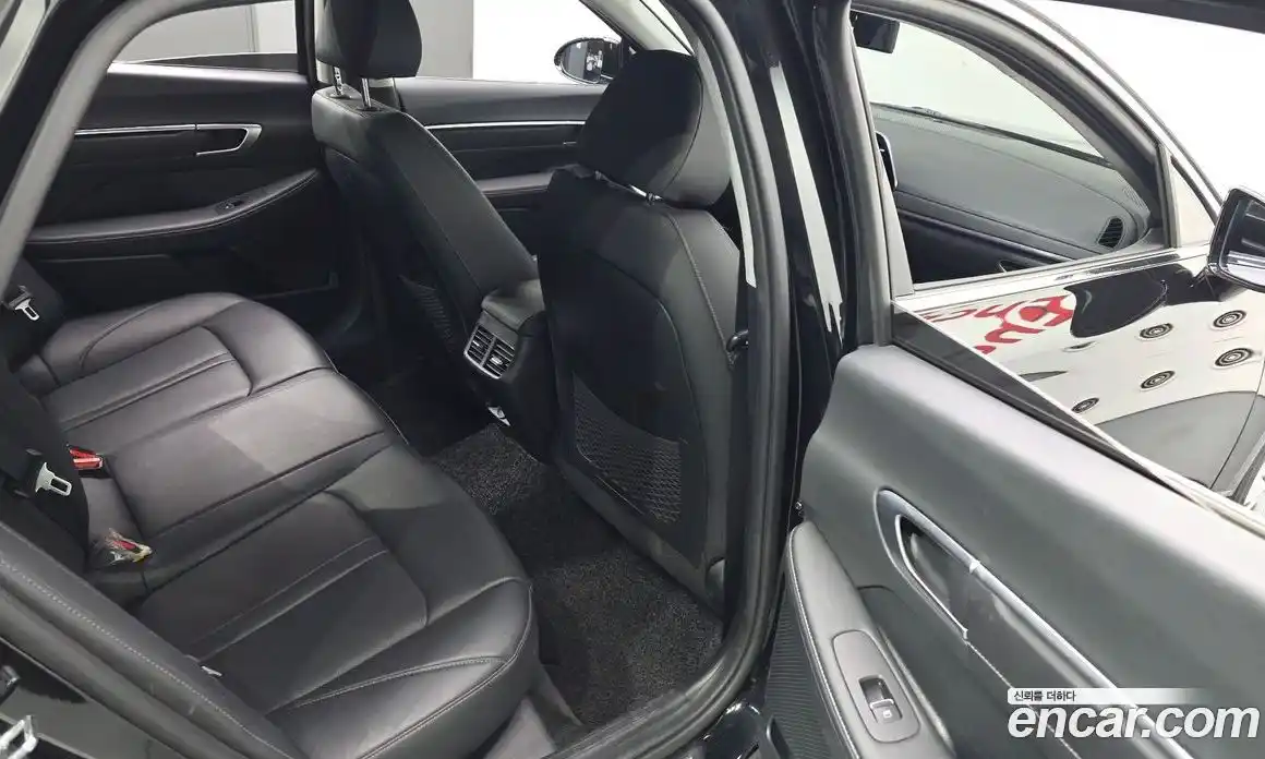 Hyundai Sonata 2022 2.0 Автомат в Москве № 1171927, фото 12