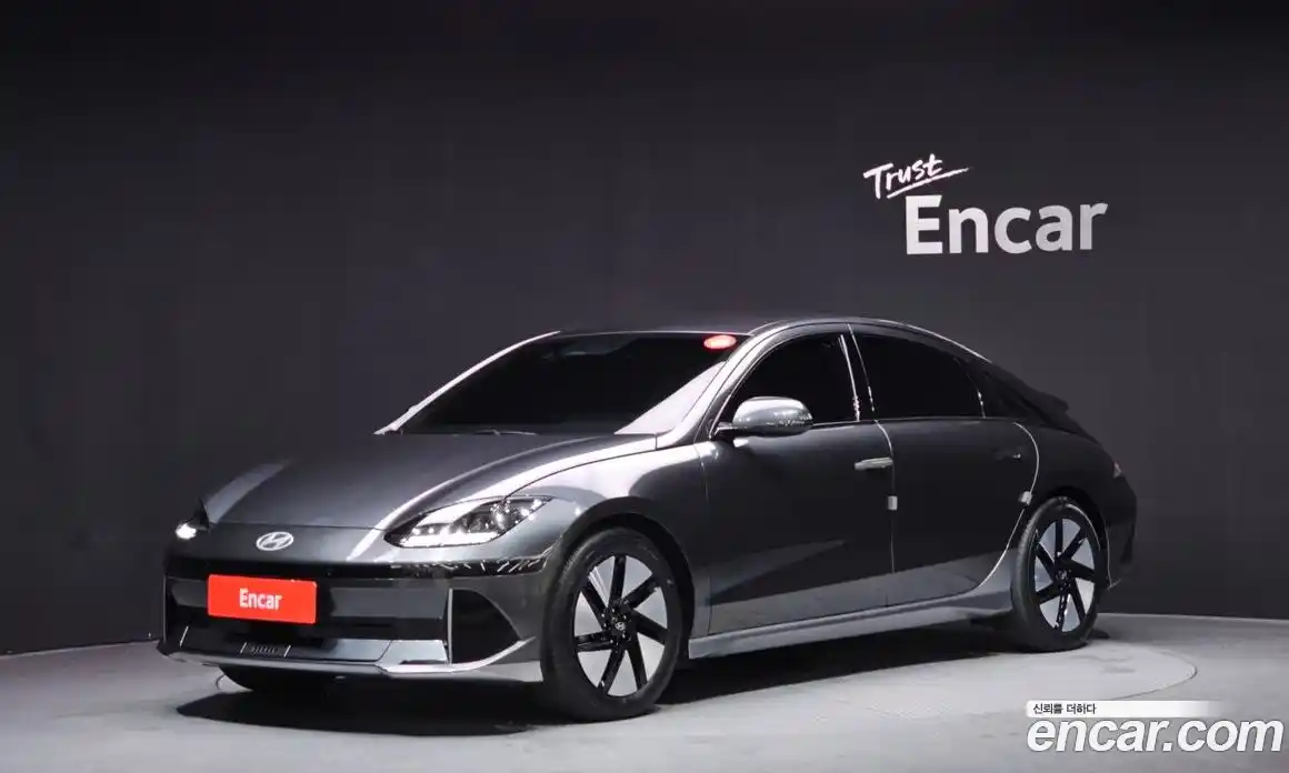 Hyundai Ioniq 6 2023 0.1 Автомат в Москве № 1171961, фото 1