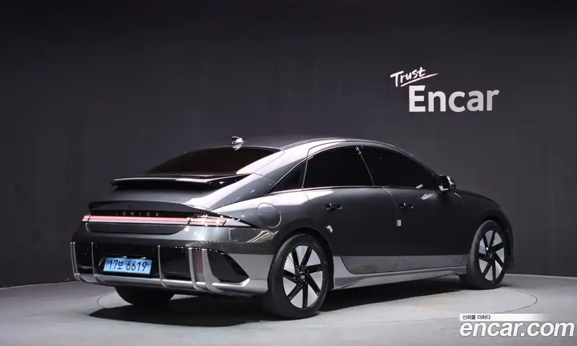 Hyundai Ioniq 6 2023 0.1 Автомат в Москве № 1171961, фото 2