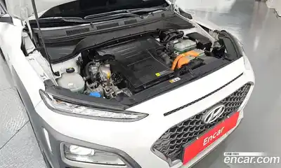 Hyundai Kona 2019 1.6 Автомат в Москве № 1172015, миниатюра 6