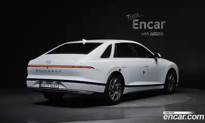 Hyundai Grandeur 2024 2.5 Автомат в Москве № 1172016, миниатюра 2