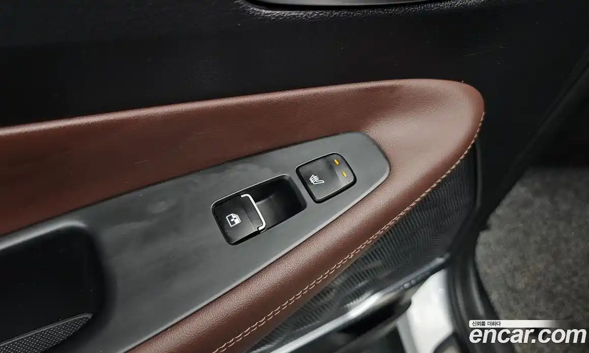 Hyundai Santa Fe 2018 2.0 Автомат в Москве № 1172091, фото 18