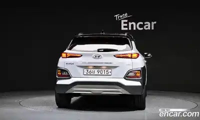 Hyundai Kona 2019 1.6 Автомат в Москве № 1172155, миниатюра 4