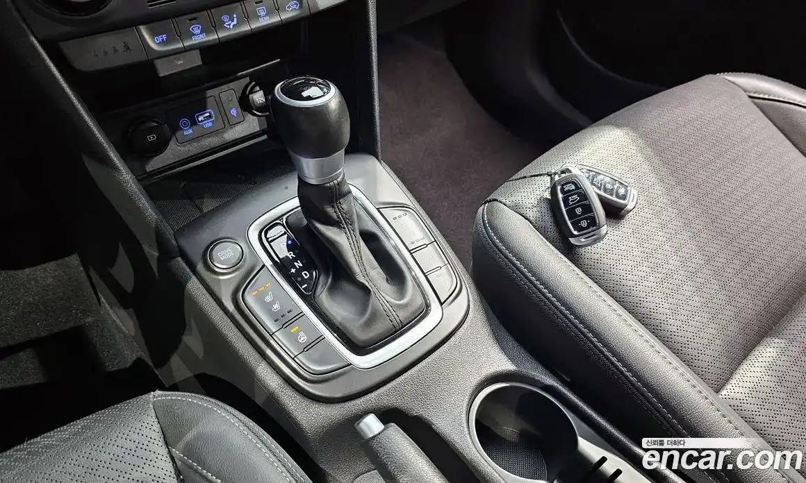 Hyundai Kona 2019 1.6 Автомат в Москве № 1172155, фото 9