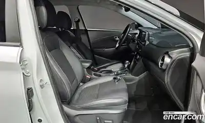 Hyundai Kona 2019 1.6 Автомат в Москве № 1172155, миниатюра 10