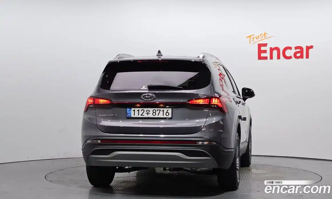 Hyundai Santa Fe 2020 2.2 Автомат в Москве № 1172158, фото 4