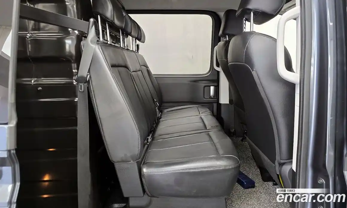 Hyundai Staria 2021 3.5 Автомат в Москве № 1172204, фото 12