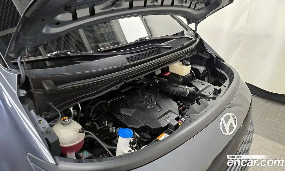 Hyundai Staria 2021 3.5 Автомат в Москве № 1172204, фото 6