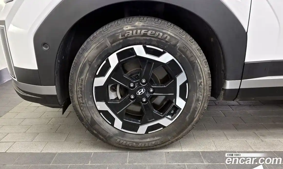 Hyundai Santa Fe 2024 2.5 Автомат в Москве № 1172217, фото 5