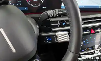 Hyundai Santa Fe 2024 2.5 Автомат в Москве № 1172217, миниатюра 9