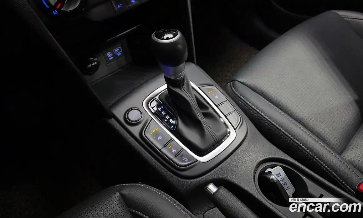 Hyundai Kona 2018 1.6 Автомат в Москве № 1172221, фото 9