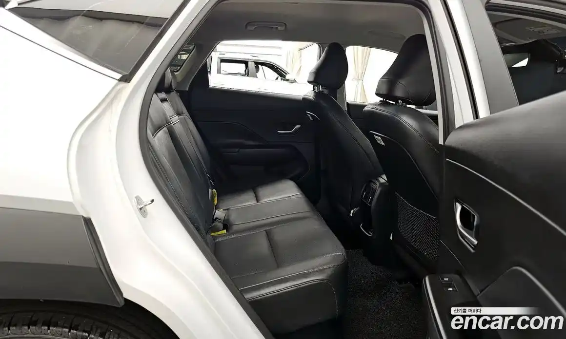 Hyundai Kona 2023 1.6 Автомат в Москве № 1172241, фото 12