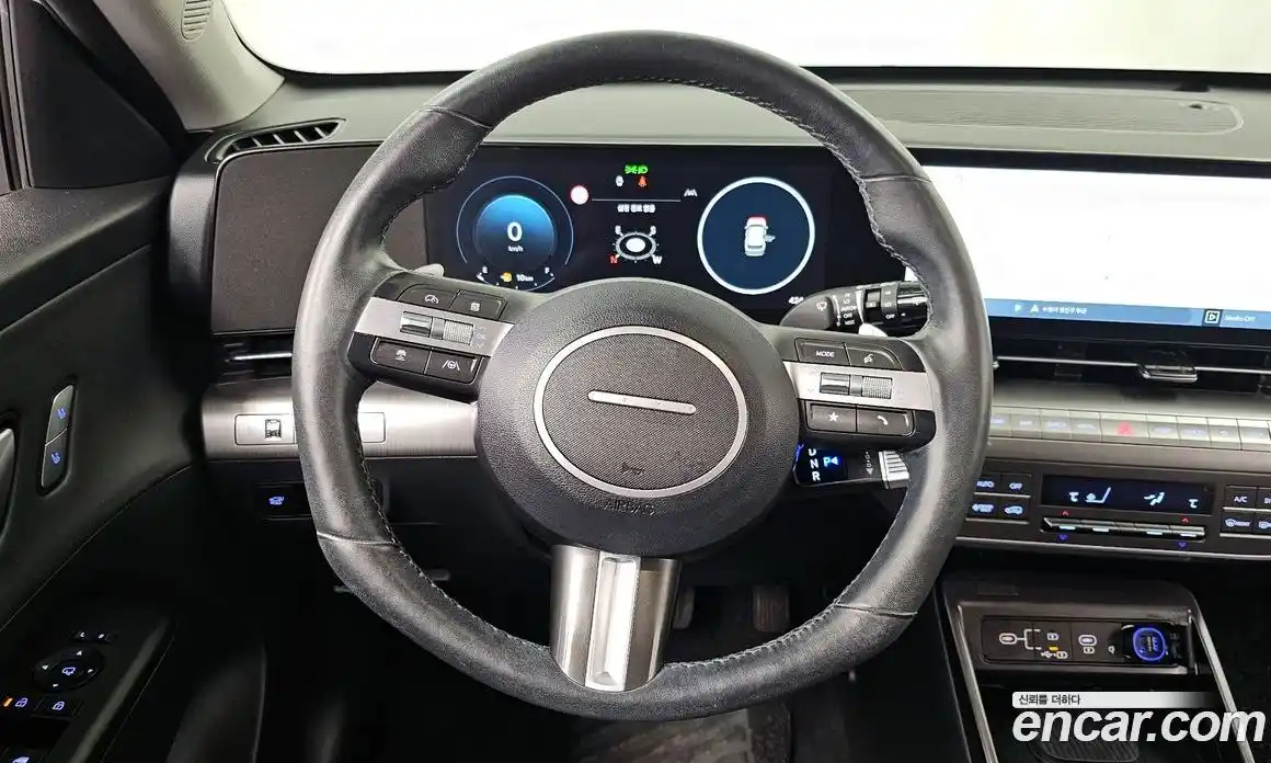 Hyundai Kona 2023 1.6 Автомат в Москве № 1172241, фото 13