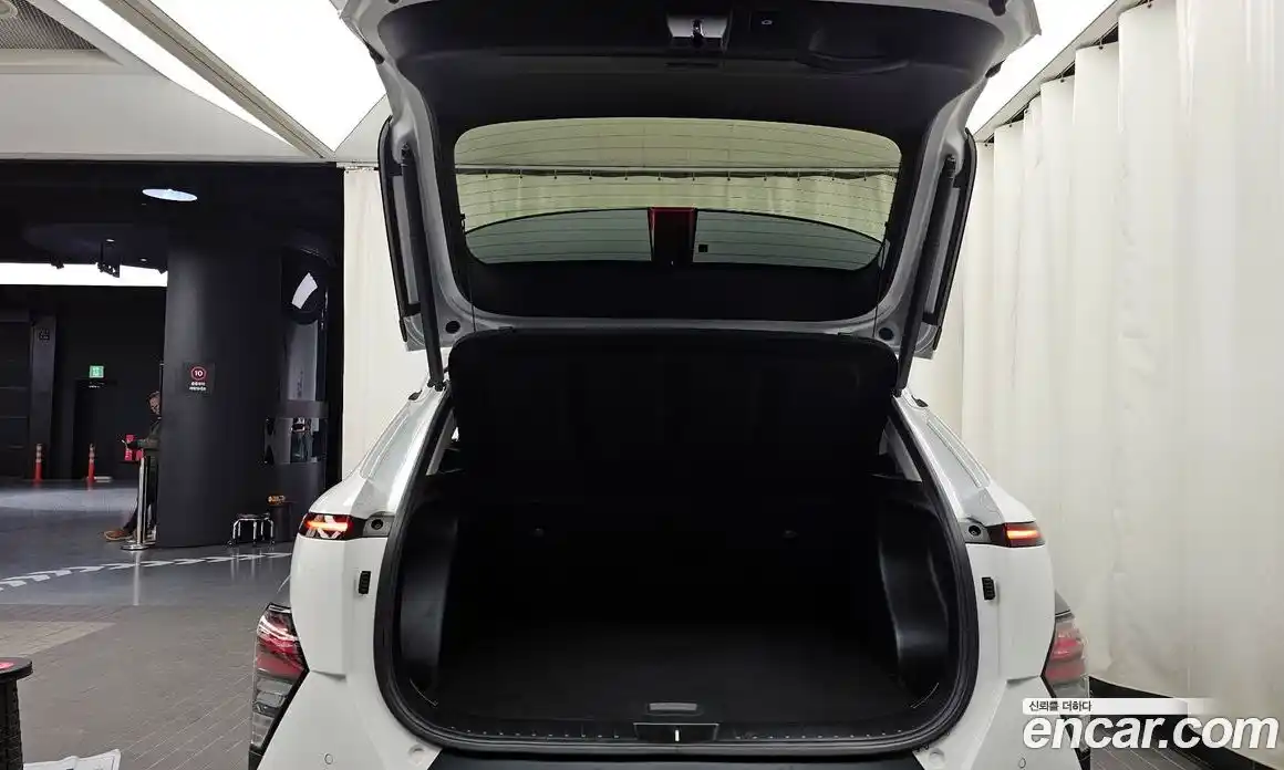 Hyundai Kona 2023 1.6 Автомат в Москве № 1172241, фото 20