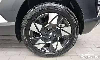 Hyundai Kona 2023 1.6 Автомат в Москве № 1172241, миниатюра 5