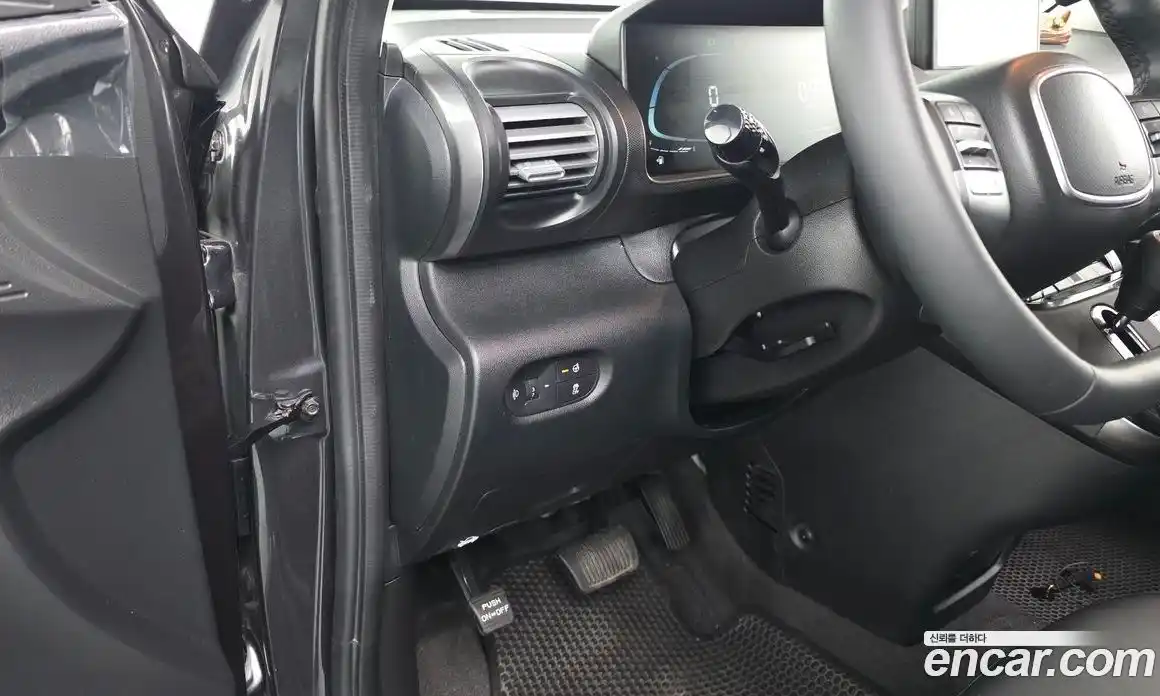 Hyundai Casper 2021 1.0 Автомат в Москве № 1172247, фото 13