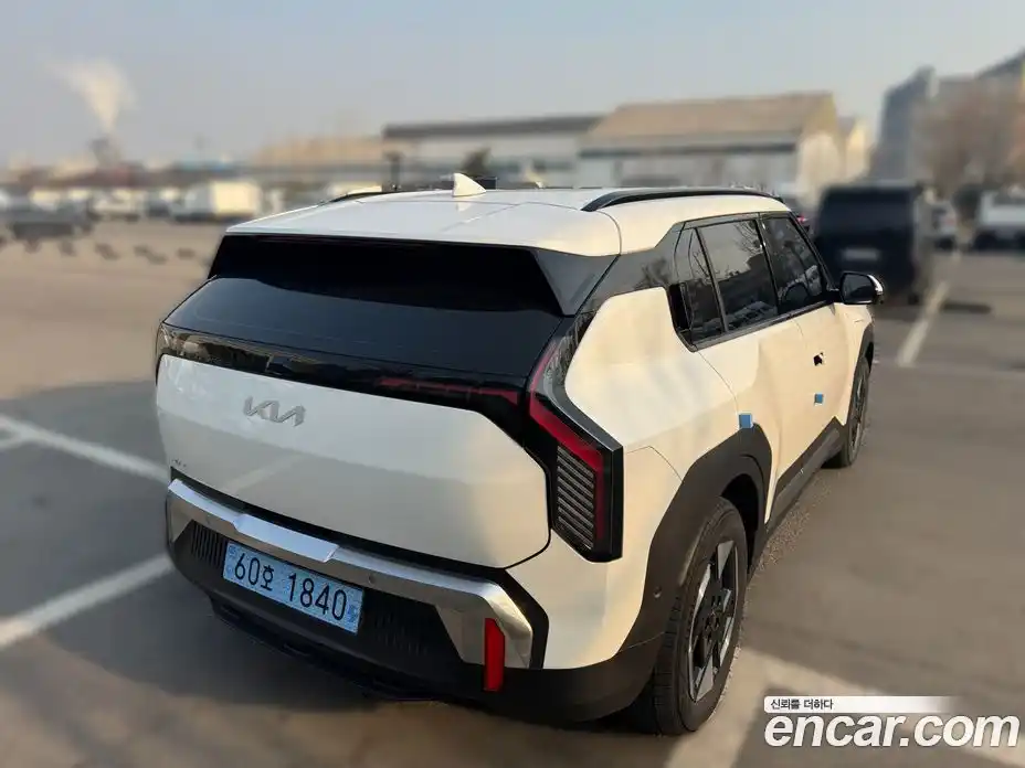 Kia EV3 2026 Автомат в Москве № 1172328, фото 6