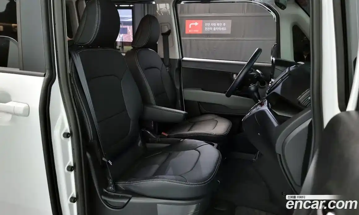 Kia Ray 2025 1.0 Автомат в Москве № 1172366, фото 10